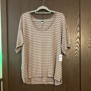 Old Navy Brown and White Relaxed Ribbed Tee